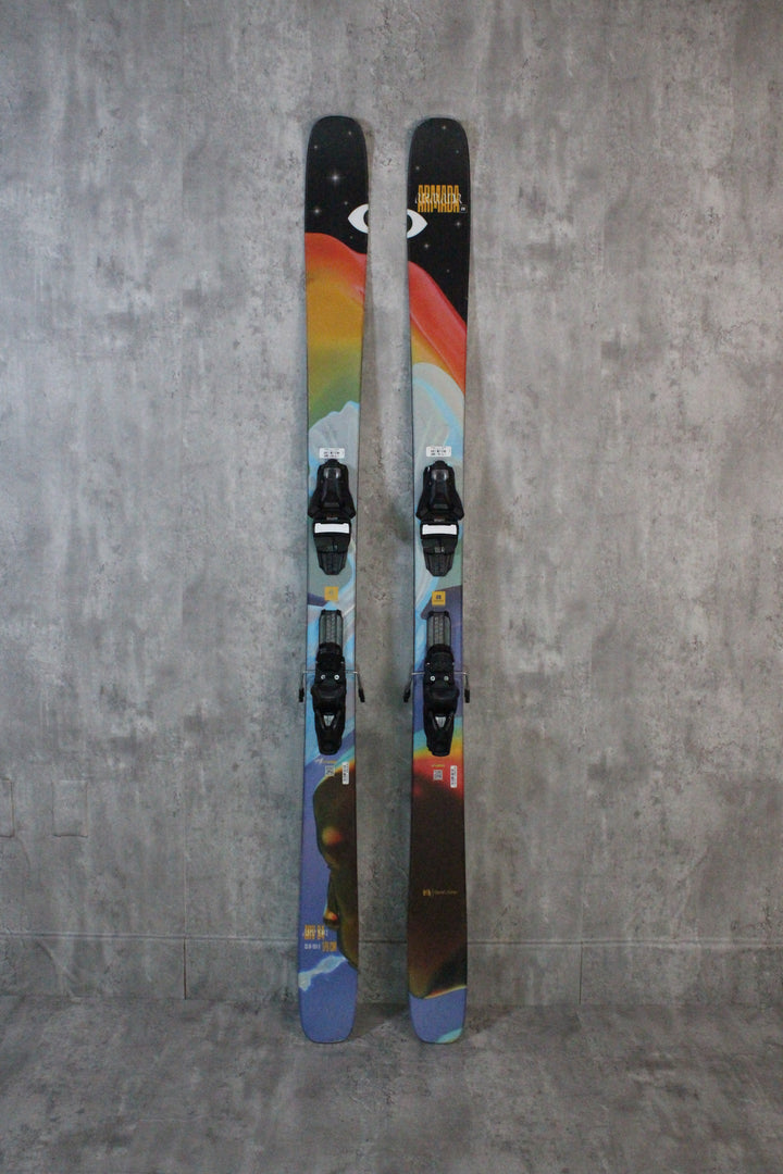 Meet the ARV 94, the ultimate freestyle ski for fun and versatility. It excels in buttering and pressing with stability and pop, featuring a Poplar Core, Ash binding insert, and w3Dgewall construction for durability and edge hold. The AR Freestyle Rocker enhances performance on rutted lips and landings, making it versatile across the mountain. Available as used skis in Park City.